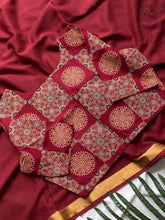 Load image into Gallery viewer, New Wedding Wear Pure Mul Cotton Jacquard Border with Tussles Work Fancy Designer Saree With Unstitched Blouse
