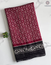 Load image into Gallery viewer, New Wedding Wear Black n Maroon Color Mul Cotton Print n Ajrak Rich Pallu Work Designer Saree With Stunner Blouse Piece

