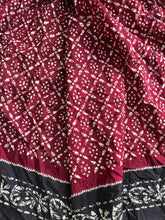 Load image into Gallery viewer, New Wedding Wear Black n Maroon Color Mul Cotton Print n Ajrak Rich Pallu Work Designer Saree With Stunner Blouse Piece
