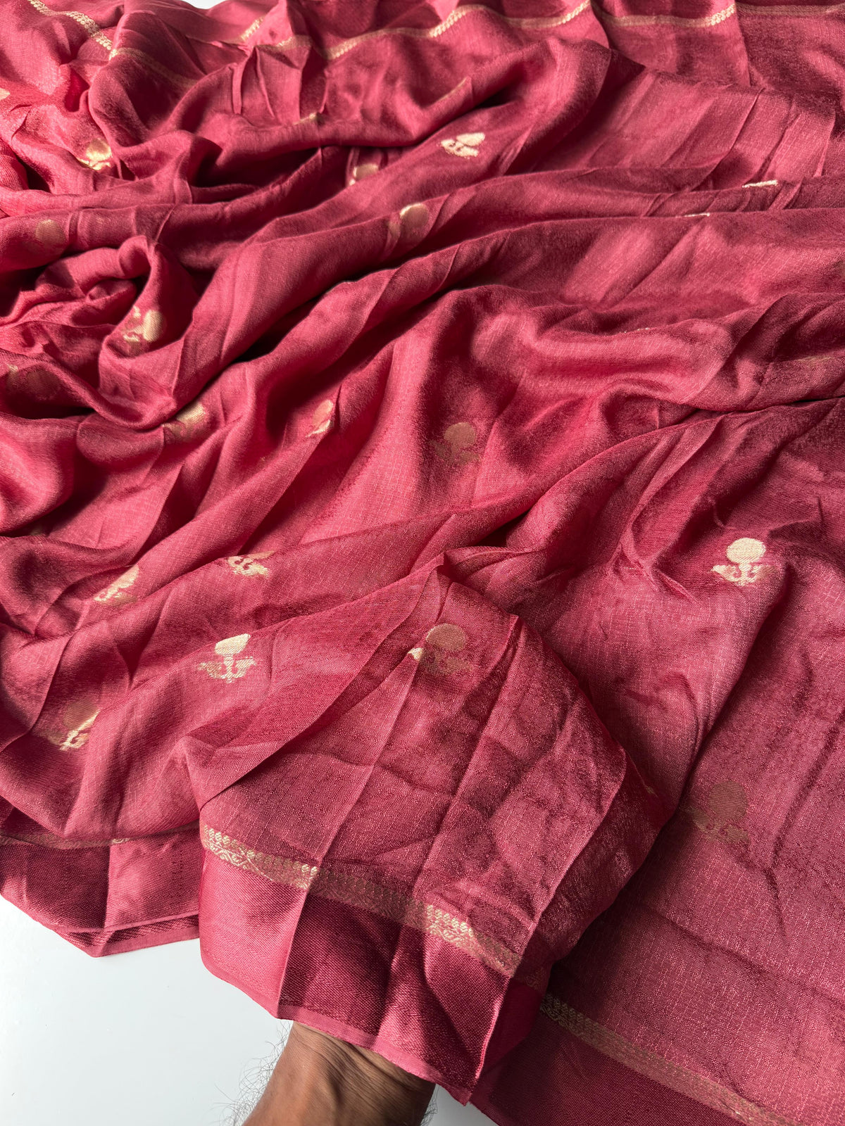 Verdant Cherry Pink Jacquard Work Pure Soft Viscose Silk Saree With Desiring Blouse Piece