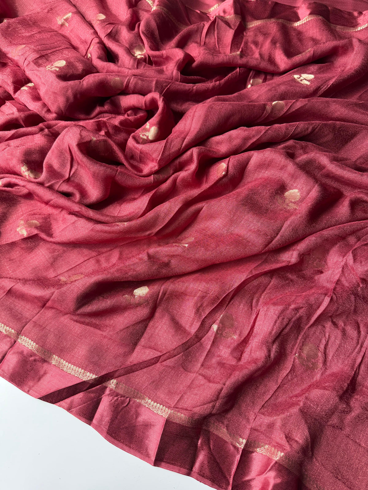 Verdant Cherry Pink Jacquard Work Pure Soft Viscose Silk Saree With Desiring Blouse Piece