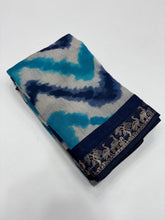 Load image into Gallery viewer, Luxuriant Leheriya Print n Jacquard Weaving Work Pure Mangalkari Viscose Saree With Fugacious Blouse Piece
