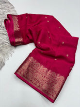 Load image into Gallery viewer, Evocative Rani Color Jacquard Weaving Work Pure Heavy Crepe Soft Silk With Redolent Blouse Piece
