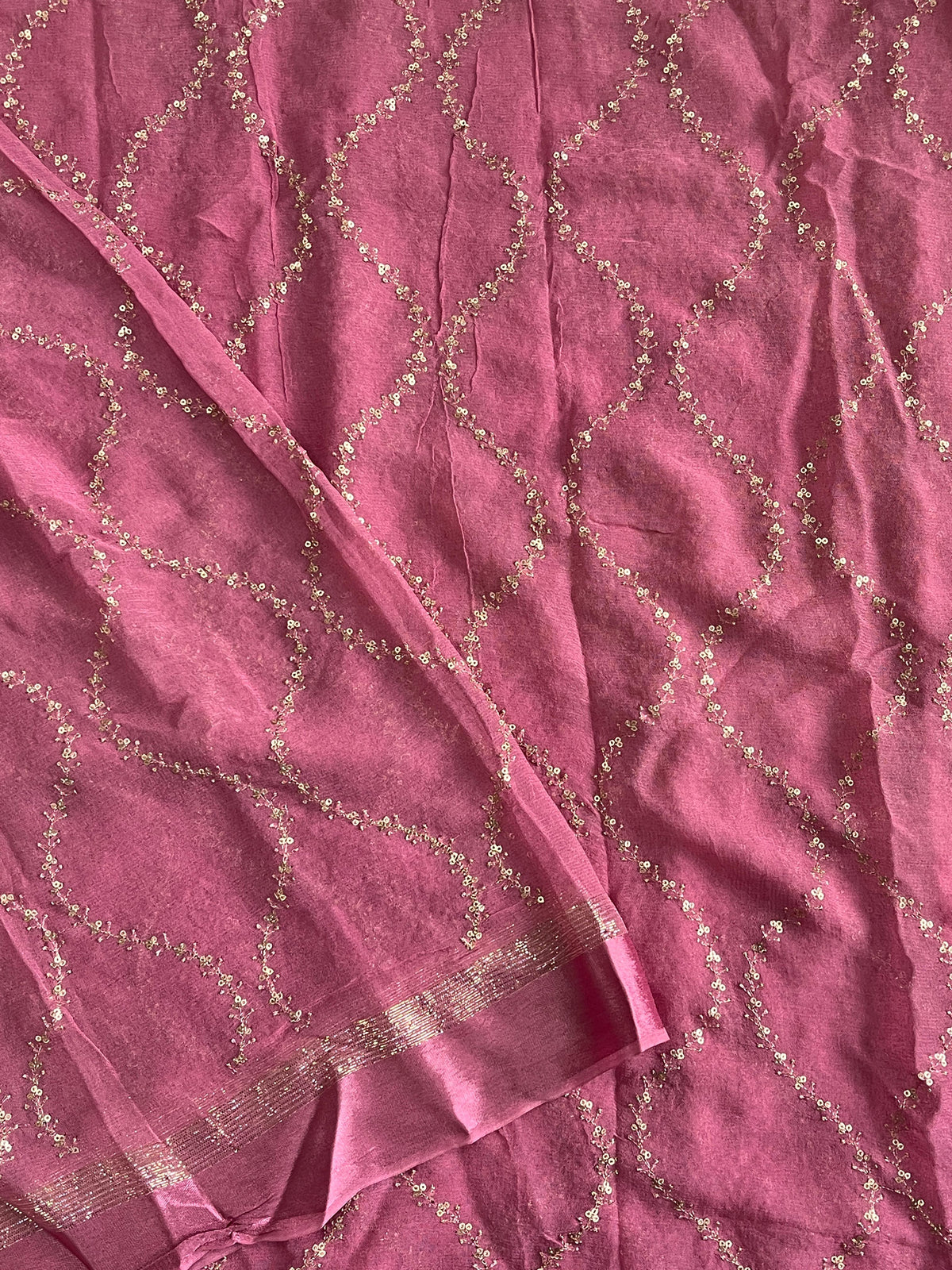 Charming Lavender Colour Pure Viscose Georgette Fabric With Satin Border n Embroidered Work Saree With Blissful Blouse Piece