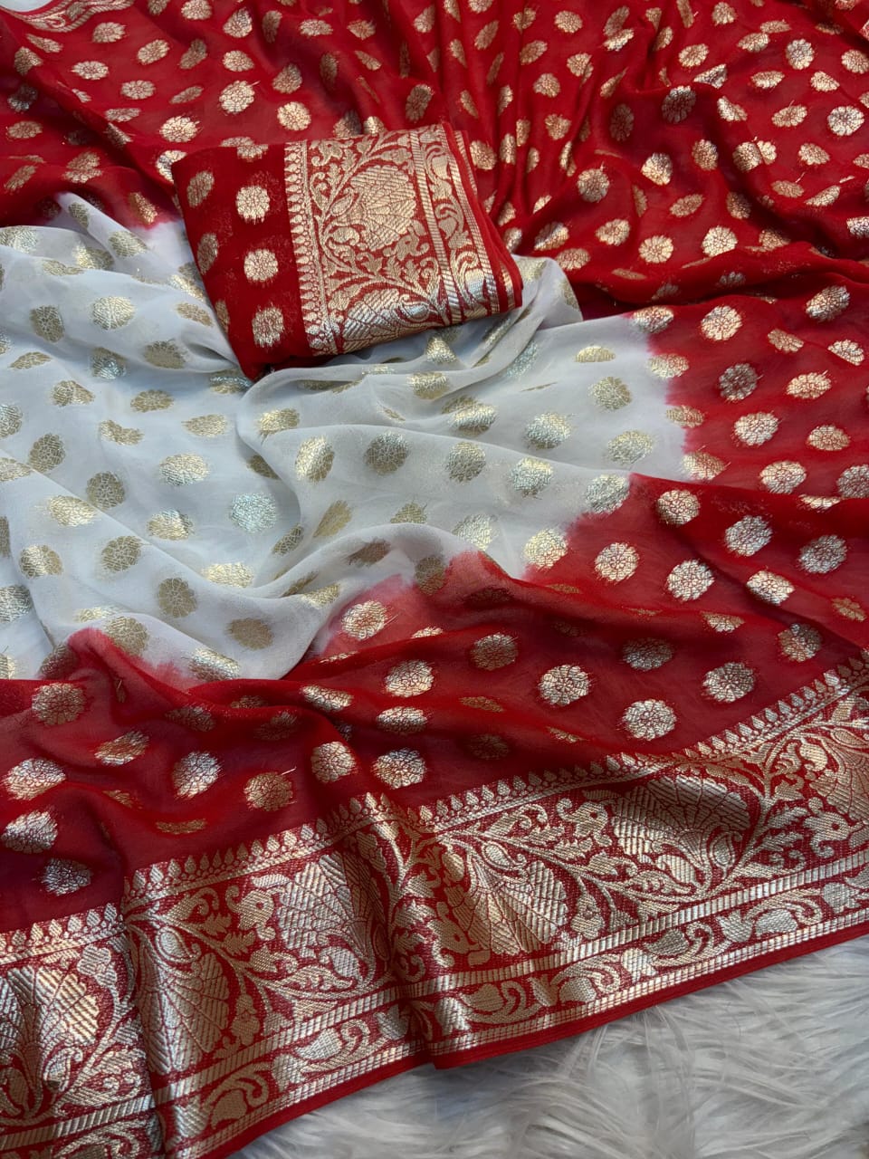 Latest Wedding wear White n Red Viscose Georgette Jacquard Weaving Work Designer Saree With Blouse