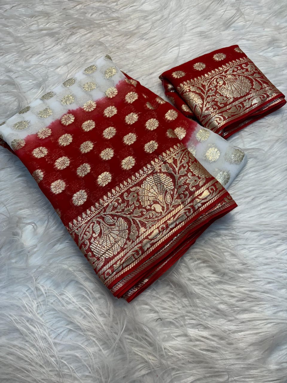 Latest Wedding wear White n Red Viscose Georgette Jacquard Weaving Work Designer Saree With Blouse