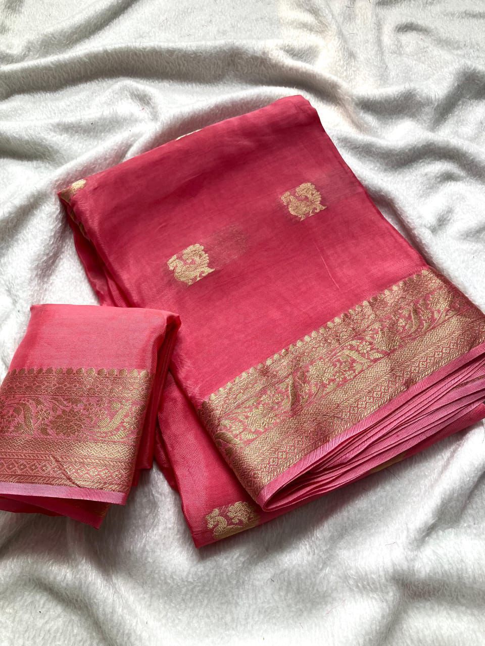 New Wedding Wear Pure Soft Viscose Crepe Silk Jacquard Weaving Zari Work Fancy Designer Saree With Blouse