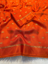 Load image into Gallery viewer, New Festive Wear Pure Soft Viscose Jute Zari Jacquard Weaving Work Fancy Designer Saree With Blouse
