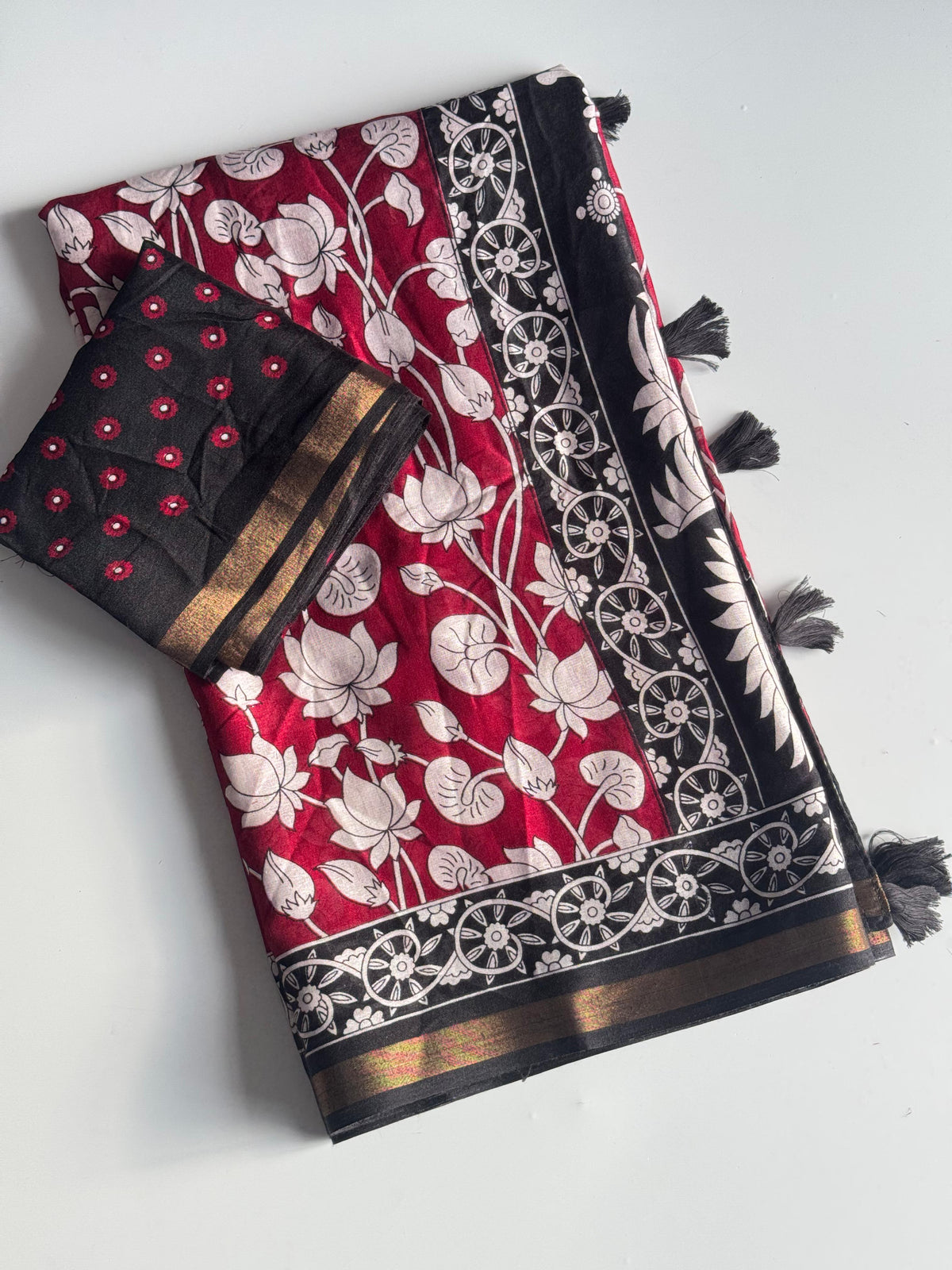 Captivating Function Wear Mul Cotton Print n Zari Jacquard Border With Rich Pallu Tussel Work Fancy Designer Saree For Women