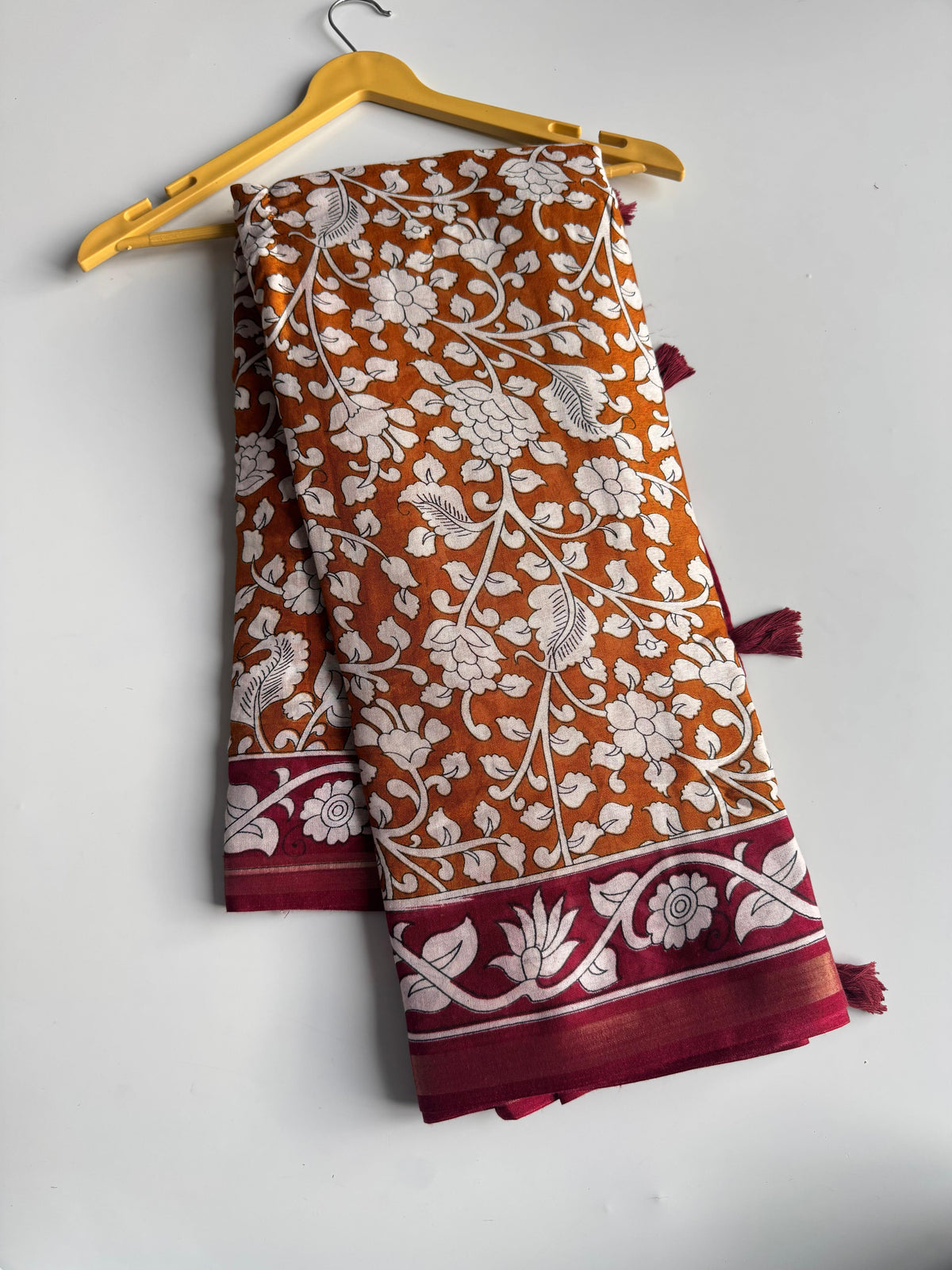 Captivating Function Wear Mul Cotton Print n Zari Jacquard Border With Rich Pallu Tussel Work Fancy Designer Saree For Women