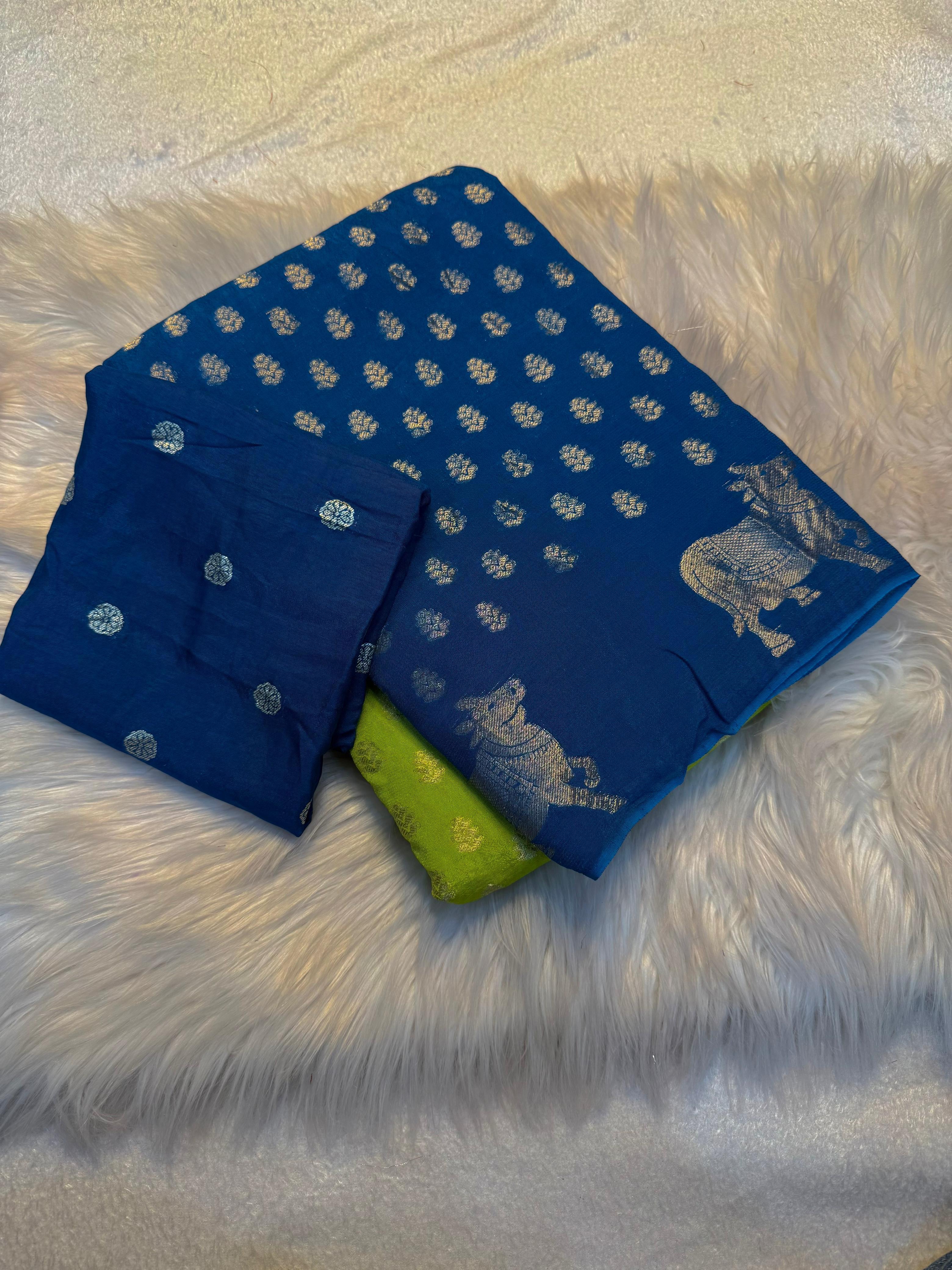 Attractive Party Wear Pure Soft Viscose Dola Crape Silk Zari Chit Palllu n Pichwari Border Fancy Designer Saree With Blouse