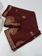 Load image into Gallery viewer, Quintessential Pure Soft Viscose Fabric Golden Zari Jacquard Work Fancy Designer Saree With Blouse
