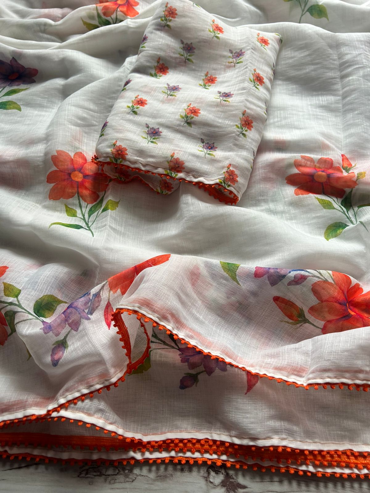 Blossom Party Wear White Colour Cotton Linen Flower Print With Lace Fancy Designer Saree
