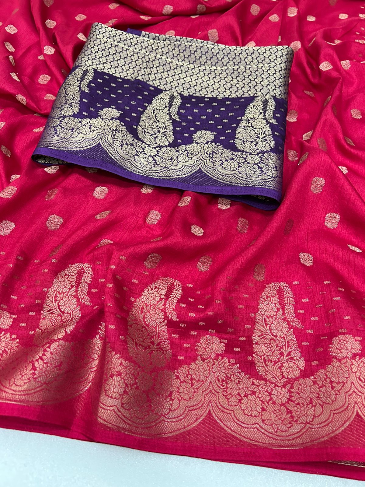 Gorgeous Function Wear Pure Soft Viscose Jacquard Weaving Border Fancy Saree With Contrast Blouse