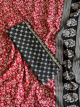 Load image into Gallery viewer, Entrancing Festive Wear Red Colour Mul Cotton Print Sequence Lace n Rich Pallu Work Fancy Designer Saree
