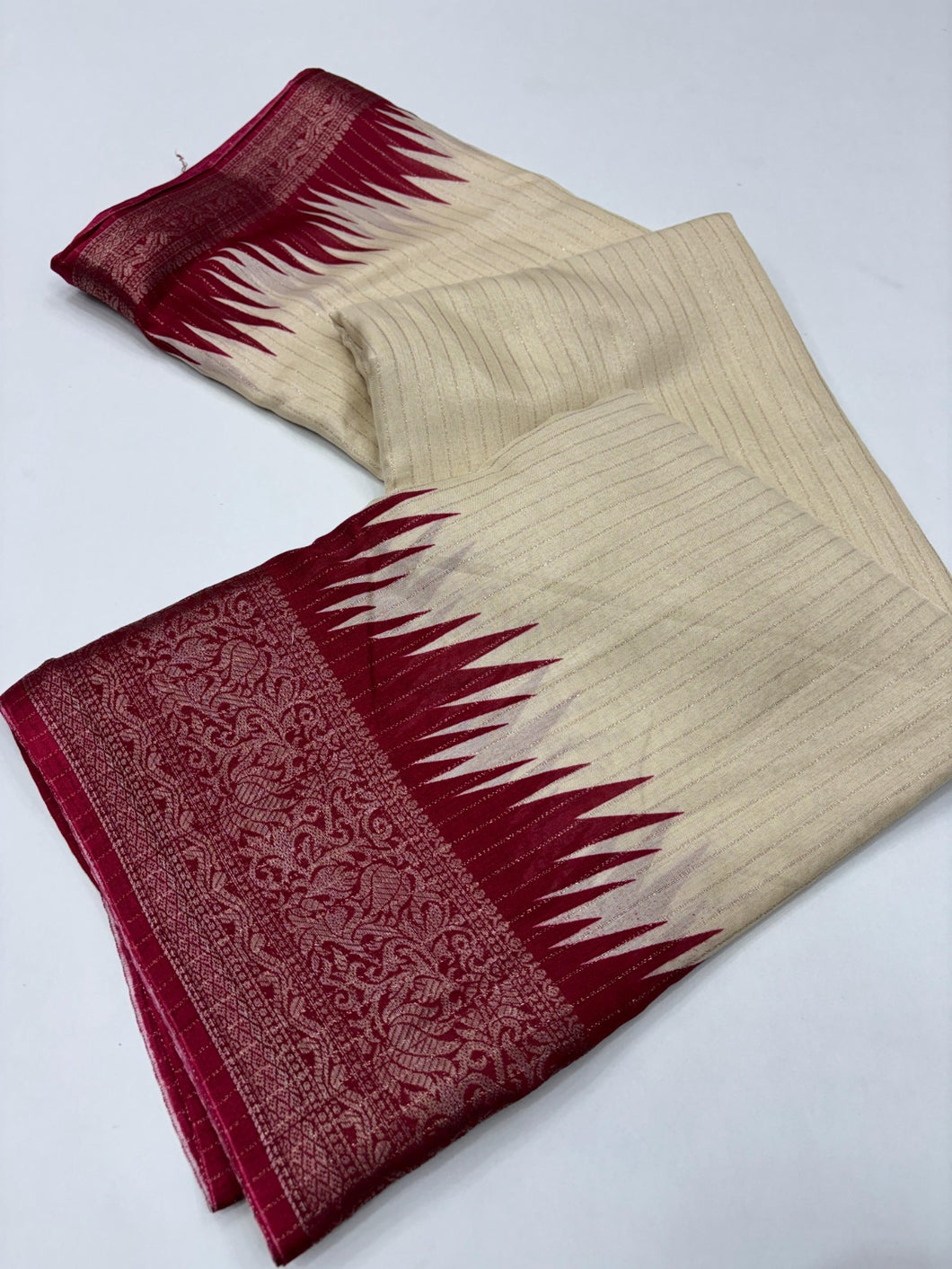 New Function Wear Dola Silk Print With Jacquard Weaving Border Work Fancy Designer Saree