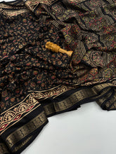 Load image into Gallery viewer, Elegant Party Wear Soft Cotton Silk Jacquard Weaving Border Fancy Designer Saree For Women
