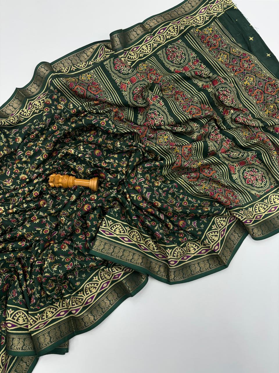 Elegant Party Wear Soft Cotton Silk Jacquard Weaving Border Fancy Designer Saree For Women