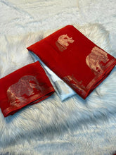 Load image into Gallery viewer, Splendorous Party Wear White n Red Colour Pure Soft Viscose Silk Zari Work Fancy Designer Saree With Blouse
