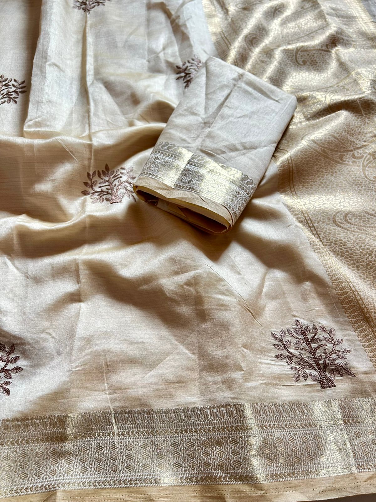 Attractive Festive Wear Golden Colour Soft Tussar Silk Embroidery Work n Jacquard Border With Rich Pallu Tussel Work Fancy Designer Saree