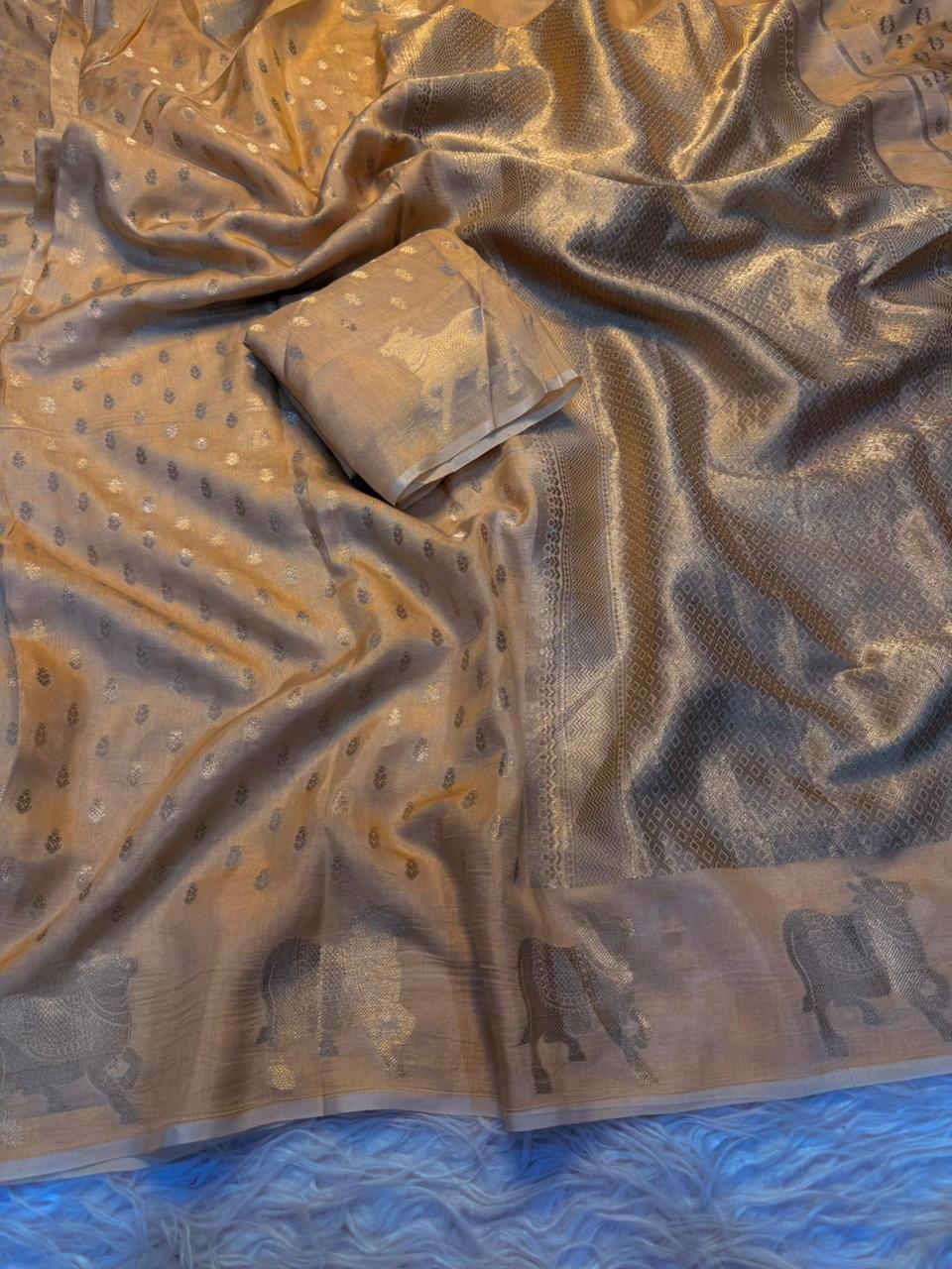 Charismatic Party Wear Pure Soft Viscose Crape Silk Zari Chit Palllu n Pichwari Border Fancy Designer Saree With Blouse