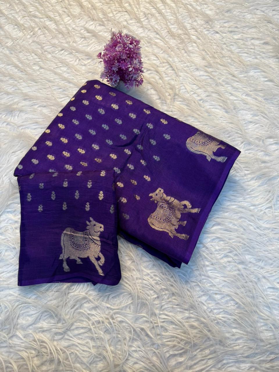 Charismatic Party Wear Pure Soft Viscose Crape Silk Zari Chit Palllu n Pichwari Border Fancy Designer Saree With Blouse