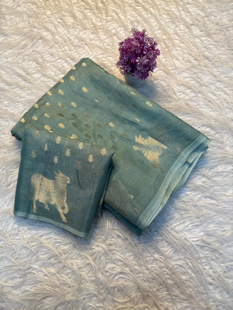 Charismatic Party Wear Pure Soft Viscose Crape Silk Zari Chit Palllu n Pichwari Border Fancy Designer Saree With Blouse