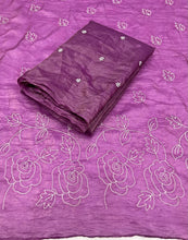 Load image into Gallery viewer, Admirable Pink Color Crush Silk Embroidery Work Fancy Designer Saree With Appealing Blouse Piece
