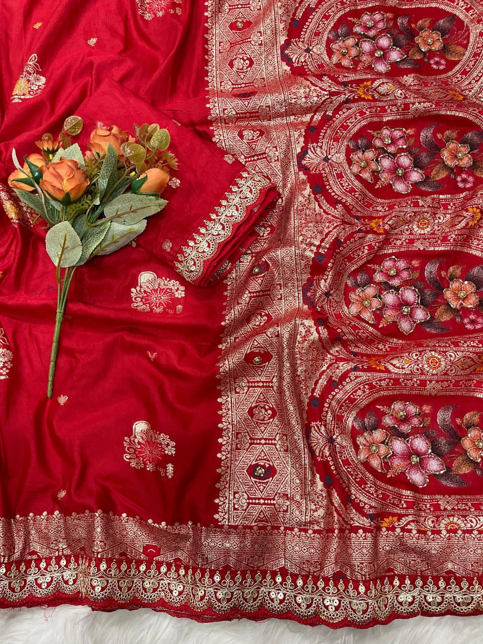 Contemporary Party Wear Dola Silk Thread n Embroidery Work Lace Border Rich Pallu Saree For Wedding