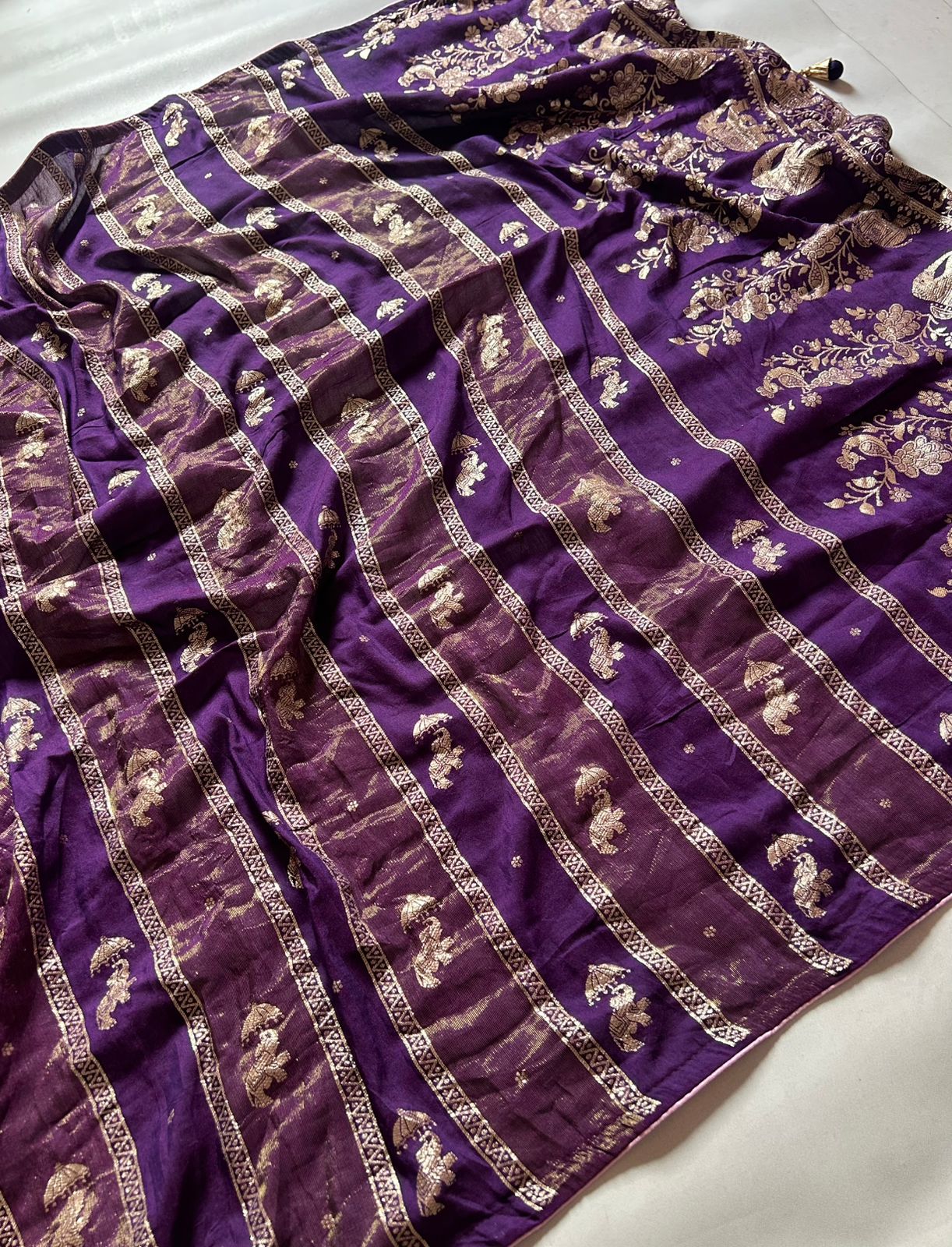 Quintessential Festive Wear Pure Banarasi Matka Silk Kanchipuram Zari Weaving n Kalamkari Meenakari Pallu Saree For Wedding