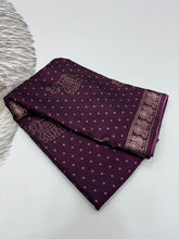 Load image into Gallery viewer, Fantabulous Party Wear Soft Dola Silk Kalamkari Print Mangalkari Zari Border Fancy Designer Saree With Blouse Piece
