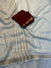 Load image into Gallery viewer, Traditional Party Wear White Colour Pure Viscose Chinon Trendy Chex Jacquard Border Rich Pallu Saree With Contrast Blouse Piece
