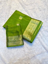 Load image into Gallery viewer, Admirable Wedding Wear Pure Soft Viscose Crepe Silk Jacquard Weaving Zari Work Fancy Designer Saree With Blouse
