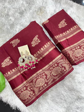 Load image into Gallery viewer, Delightful Festive Wear Chinnon Viscose Satin Patta Zari Weaving Butta n Heavy Pallu Fancy Designer Saree With Blouse Piece
