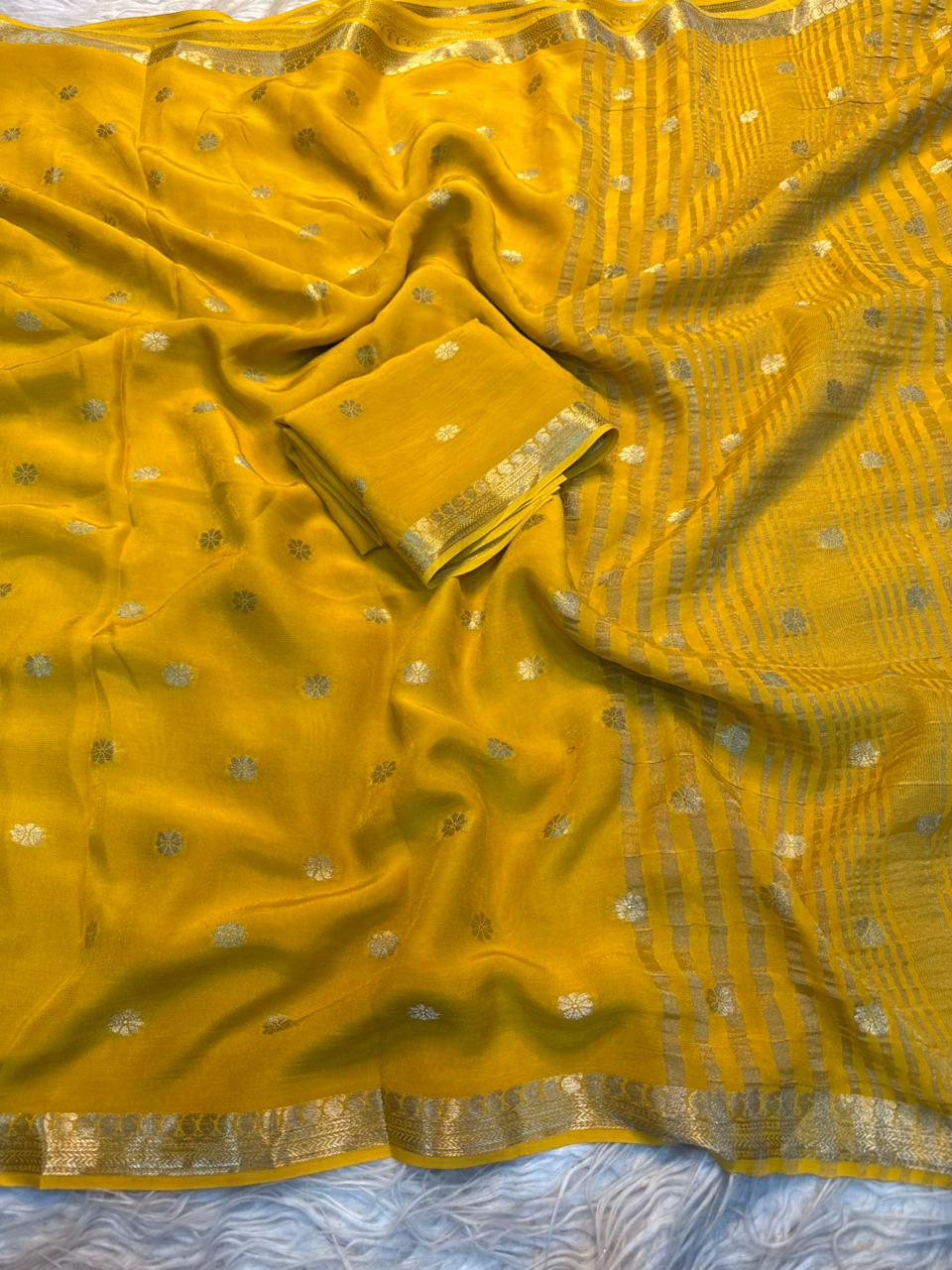 Attractive Wedding Wear Pure Viscose Silk Jacquard Weaving Work Rich Pallu Fancy Designer Saree With Blouse Piece
