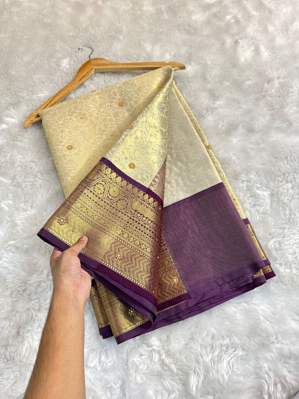 Charming Wedding Wear Light Cream Colour Banarasi Tissue Silk Handstone Work Stunning Pallu n Jacquard Border Saree