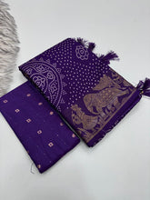 Load image into Gallery viewer, Charming Festive Wear Pure Soft Dola Crush Silk Jacquard Border Rich Pallu Fancy Designer Saree With Blouse Piece
