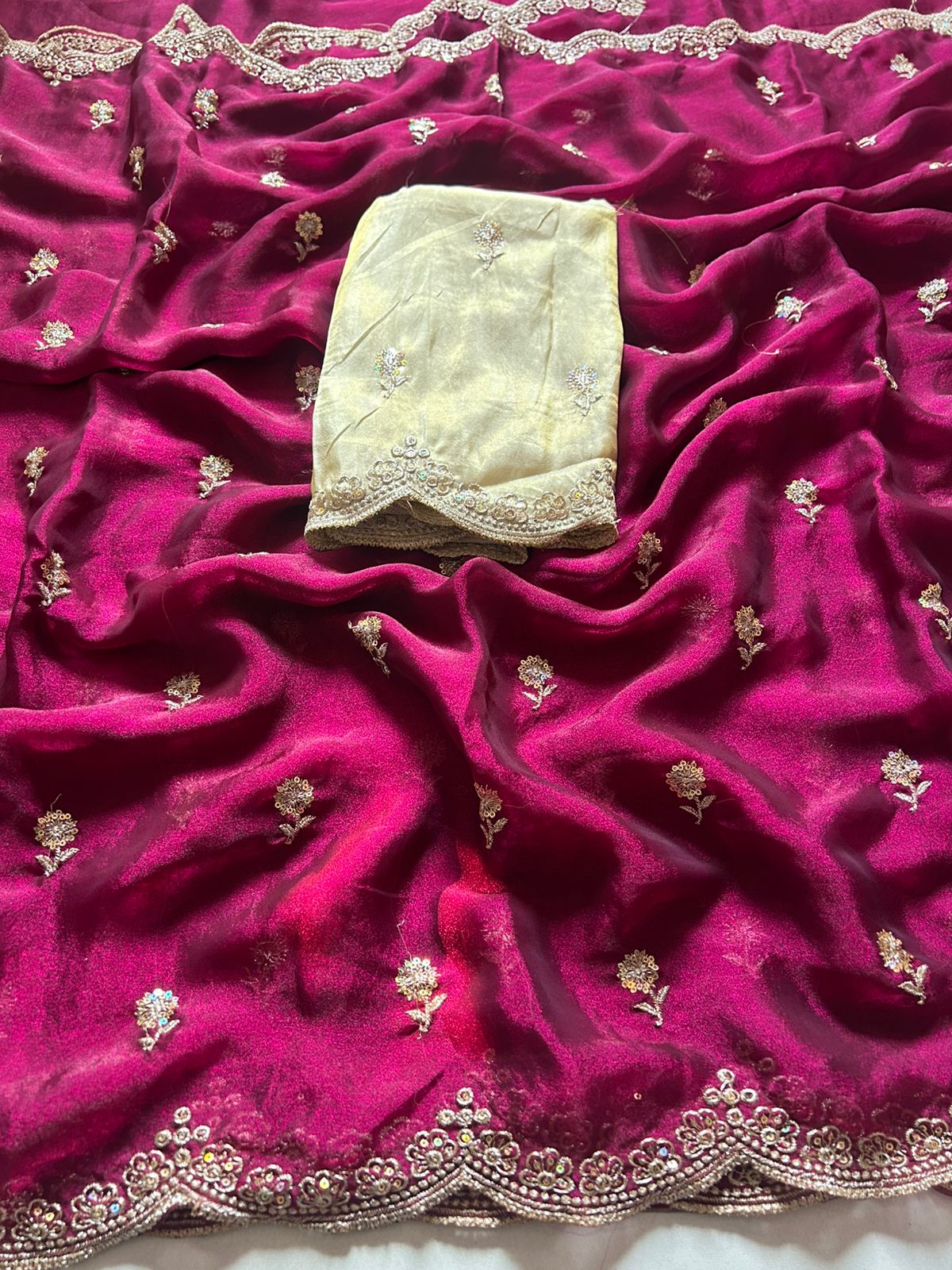 Adorable Wedding Wear Satin Silk Dual Shaded Sequence Work n Flower Butti Arco Border Desginer Saree For Ocassion