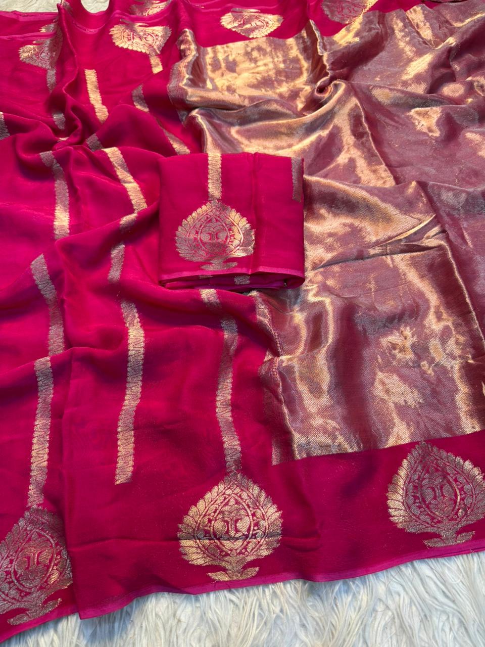 Adorning Wedding Wear Pure Viscose Dola Silk Jacquard Zari Weaving Work Fancy Designer Saree For Ocassion