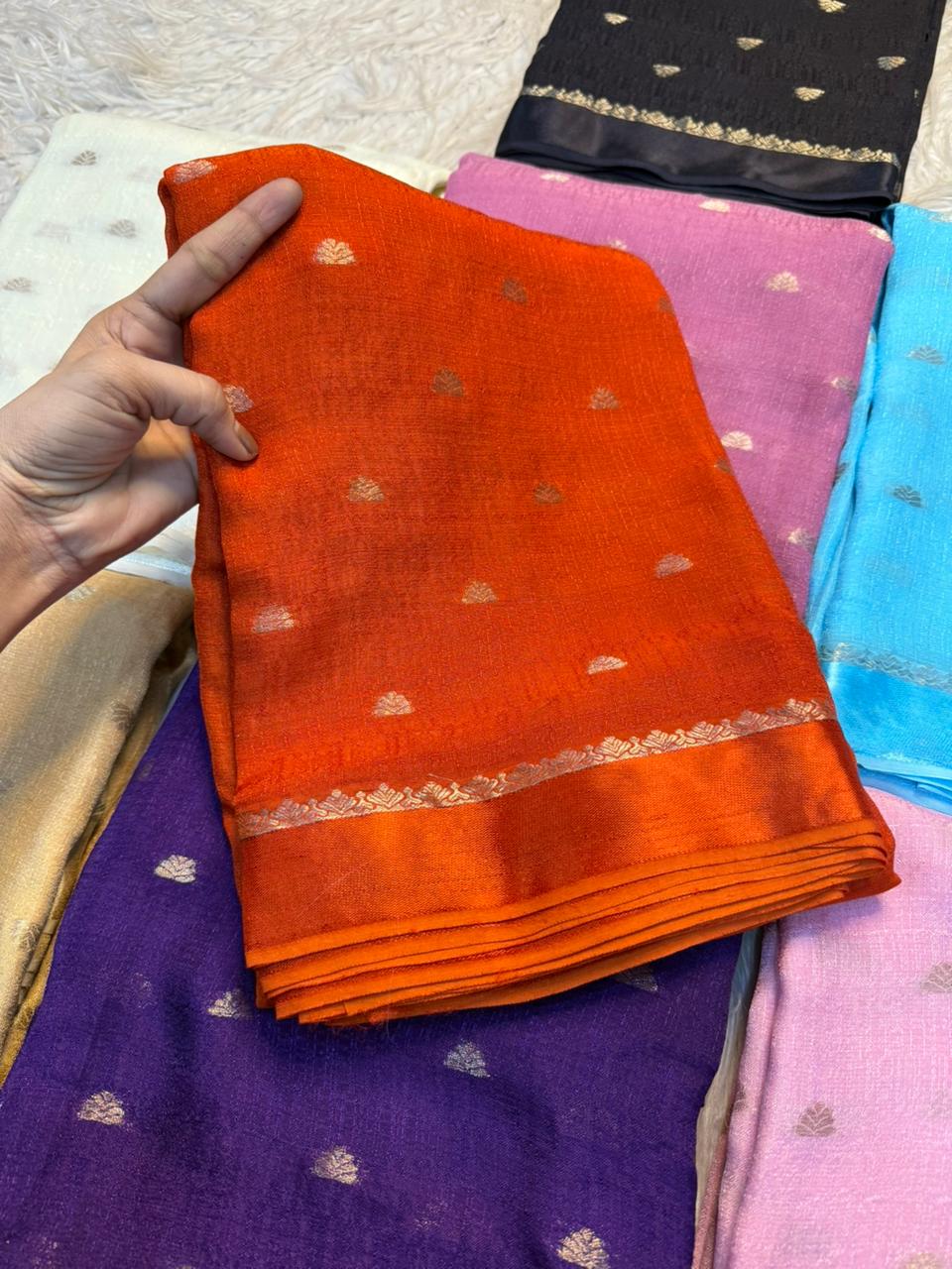 New Festive Wear Pure Soft Viscose Jute Zari Jacquard Weaving Work Fancy Designer Saree With Blouse