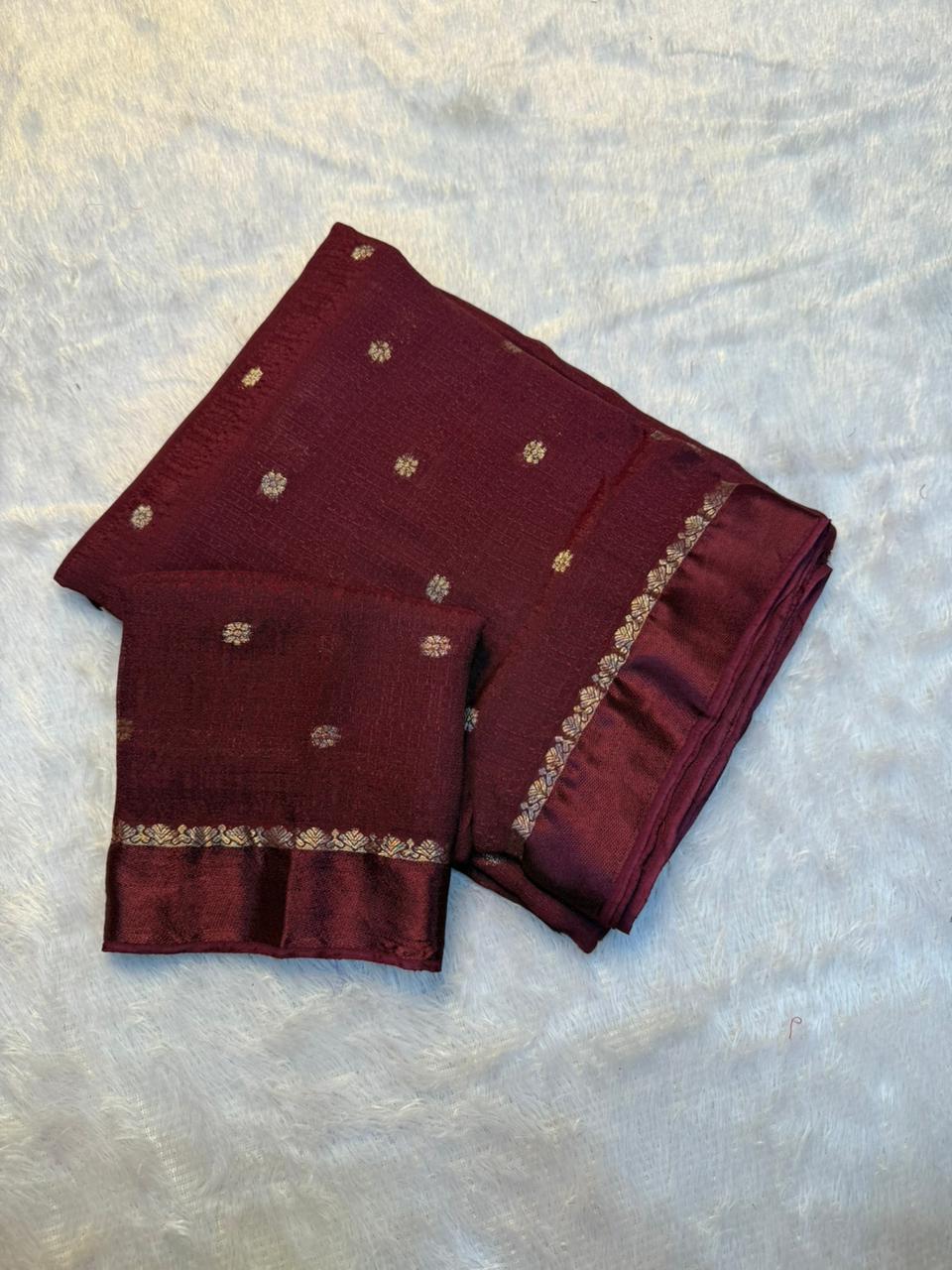 Fantabulous Festive Wear Pure Viscouse Soft Jute Jacquard Design n Satin Border Fancy Saree With Blouse Piece