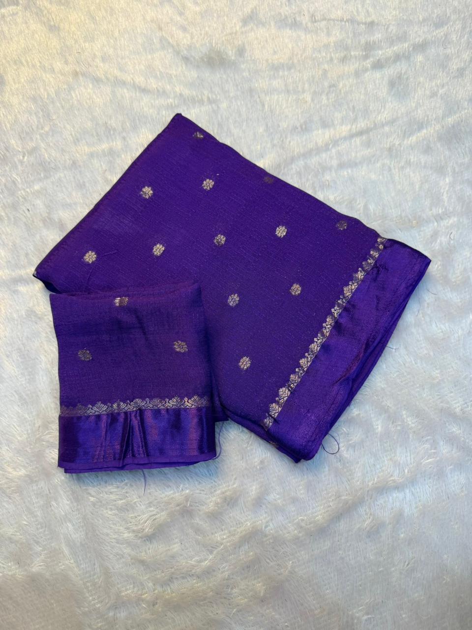 Fantabulous Festive Wear Pure Viscouse Soft Jute Jacquard Design n Satin Border Fancy Saree With Blouse Piece