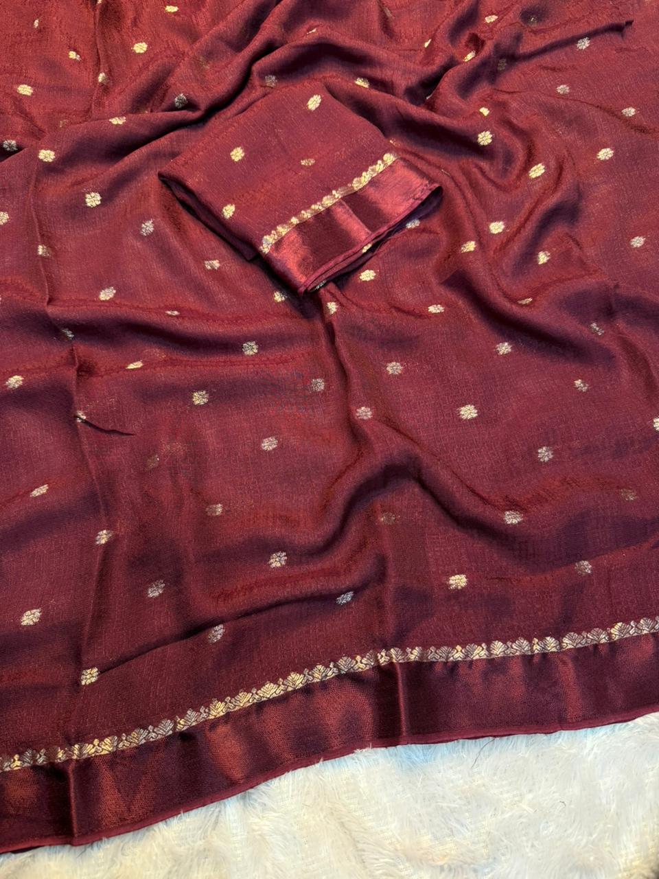Fantabulous Festive Wear Pure Viscouse Soft Jute Jacquard Design n Satin Border Fancy Saree With Blouse Piece