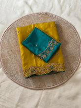 Load image into Gallery viewer, Amazing Party Wear Rangoli Silk Embroidery Thread Work Designer Saree With Contrast Blouse Piece
