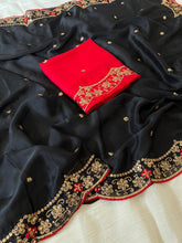 Load image into Gallery viewer, Marvellous Party Wear Rangoli Silk Embroidery Thread Work Designer Saree With Contrast Blouse Piece
