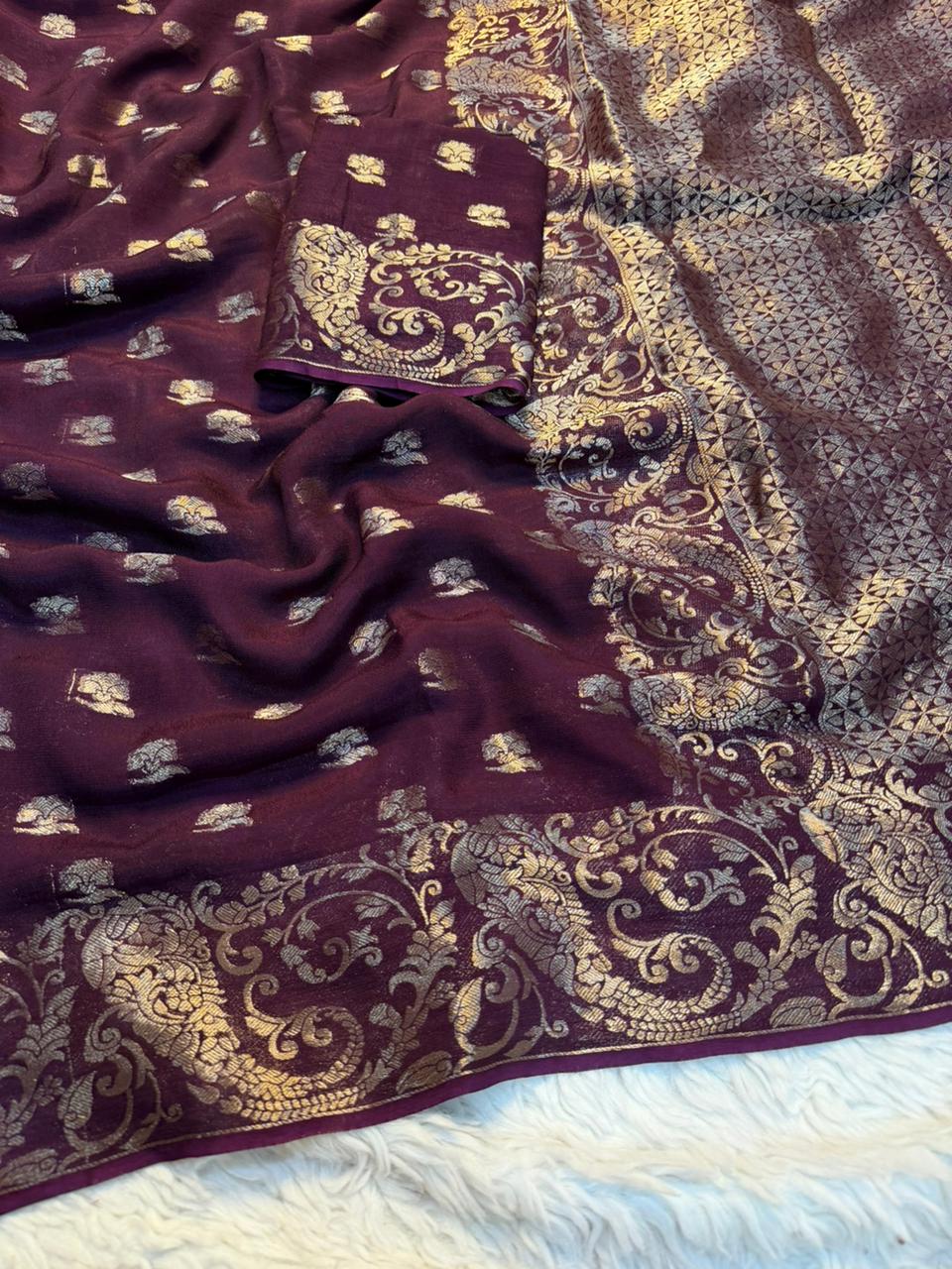 Magnetic Function Wear Pure Viscose Weaving Silk Jacquard Work Rich Pallu Designer Saree With Elegant Blouse Piece