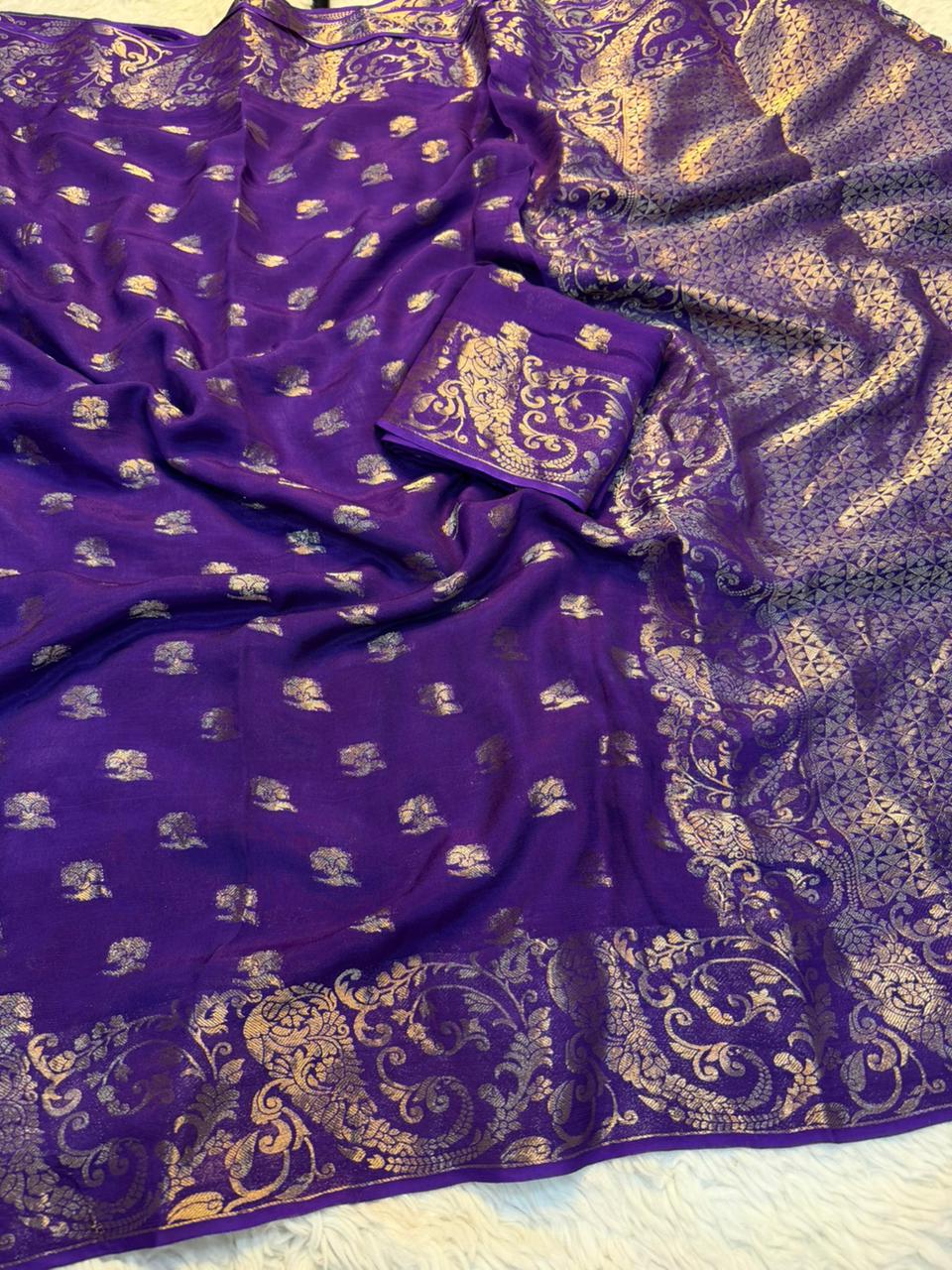 Magnetic Function Wear Pure Viscose Weaving Silk Jacquard Work Rich Pallu Designer Saree With Elegant Blouse Piece