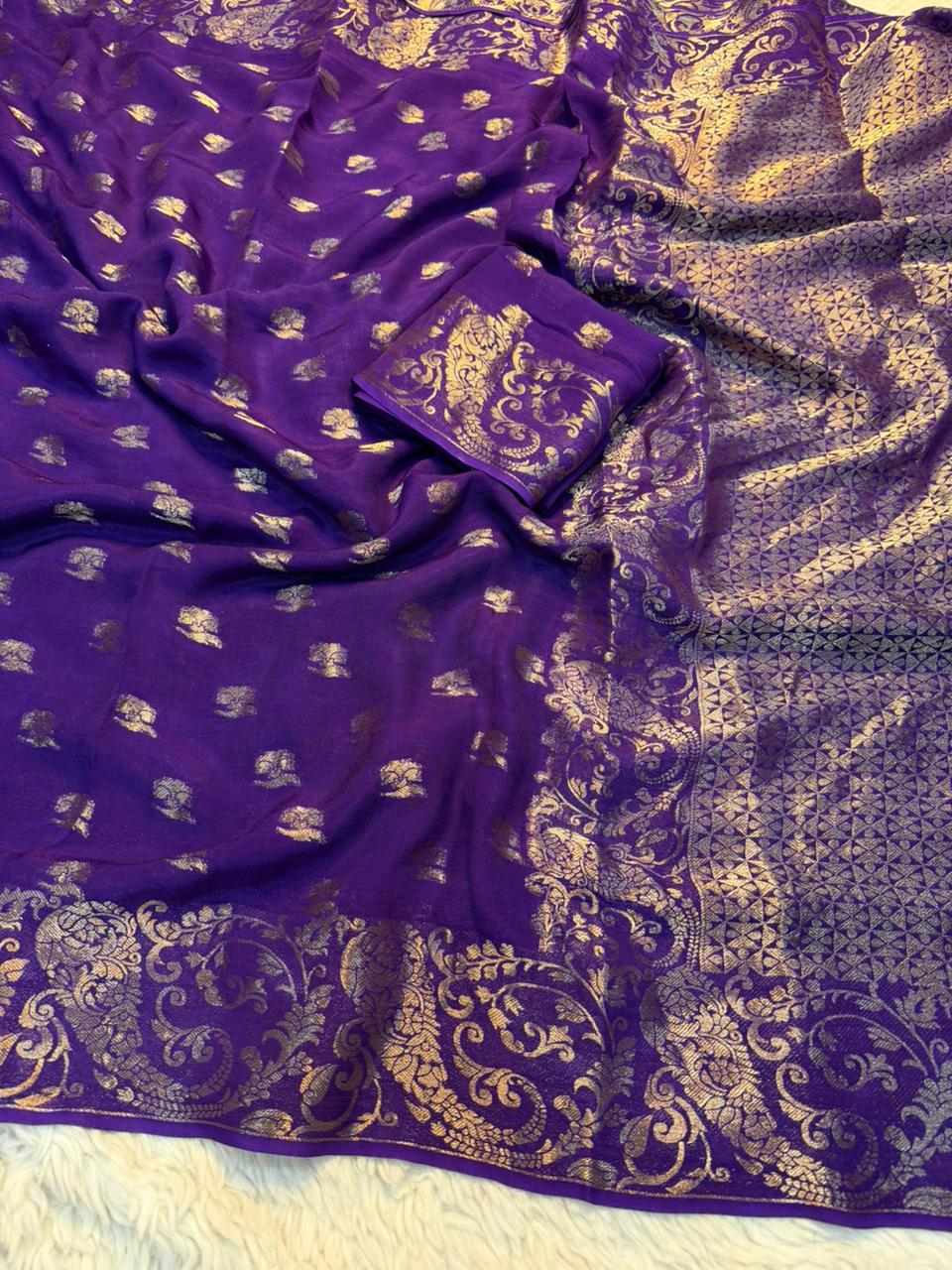 Magnetic Function Wear Pure Viscose Weaving Silk Jacquard Work Rich Pallu Designer Saree With Elegant Blouse Piece