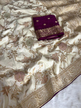 Load image into Gallery viewer, Dazzling Festive Wear Dolla Silk Jacquard Zari Weaving Work n Piping Border Desginer Saree With Contrast Blouse Piece
