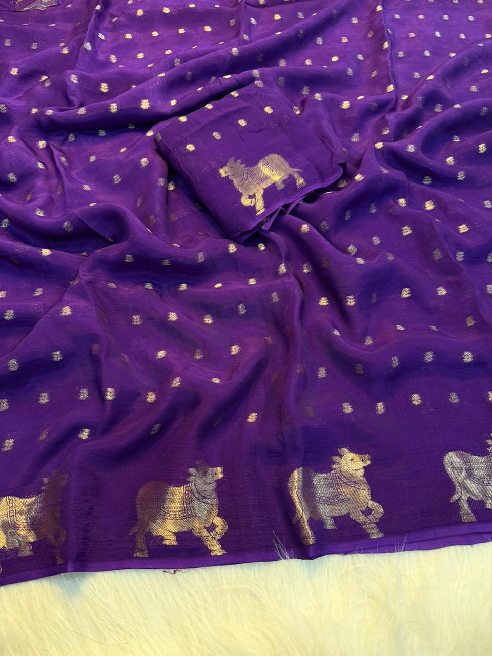 Fantabulous Festive Wear Viscose Georgette Jacquard Work Rich Pallu Designer Saree For Ocassion